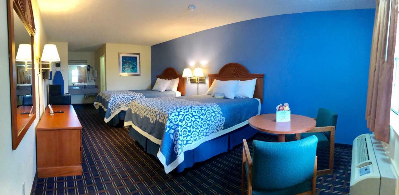 Days Inn By Wyndham Downtown-Nashville West Trinity Lane Room photo